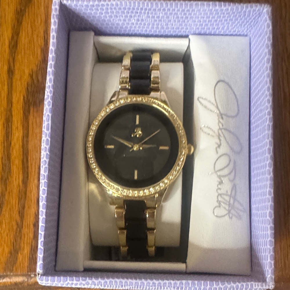 Elegant Gold and Black Women's Watch